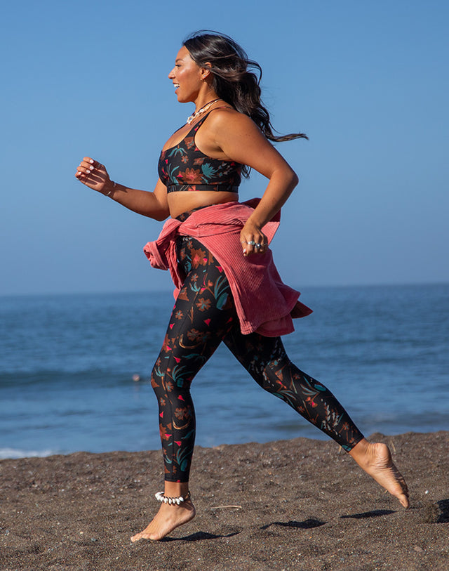 Korbyn Compression Top: Scattered Floral